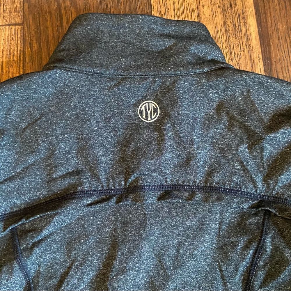 TYC Gray Workout Fitted Jacket Size Small - Picture 3 of 7